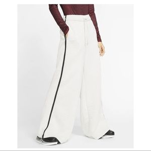 🆕 Nike Sportswear City Ready Fleece Pants Small